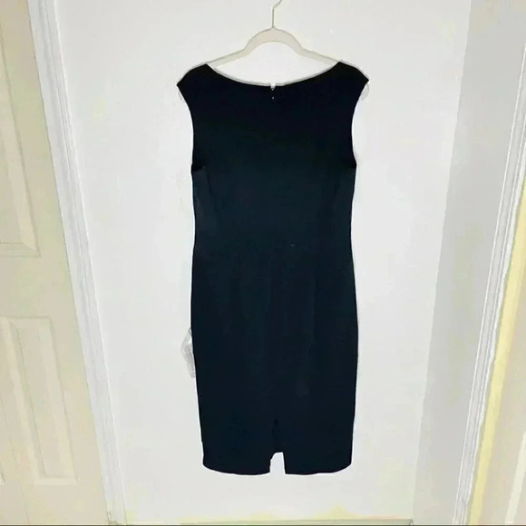 NWT Dress the Population Elle Dress Black Sheath Silhouette Queen Anne Neckline - Picture 3 of 6